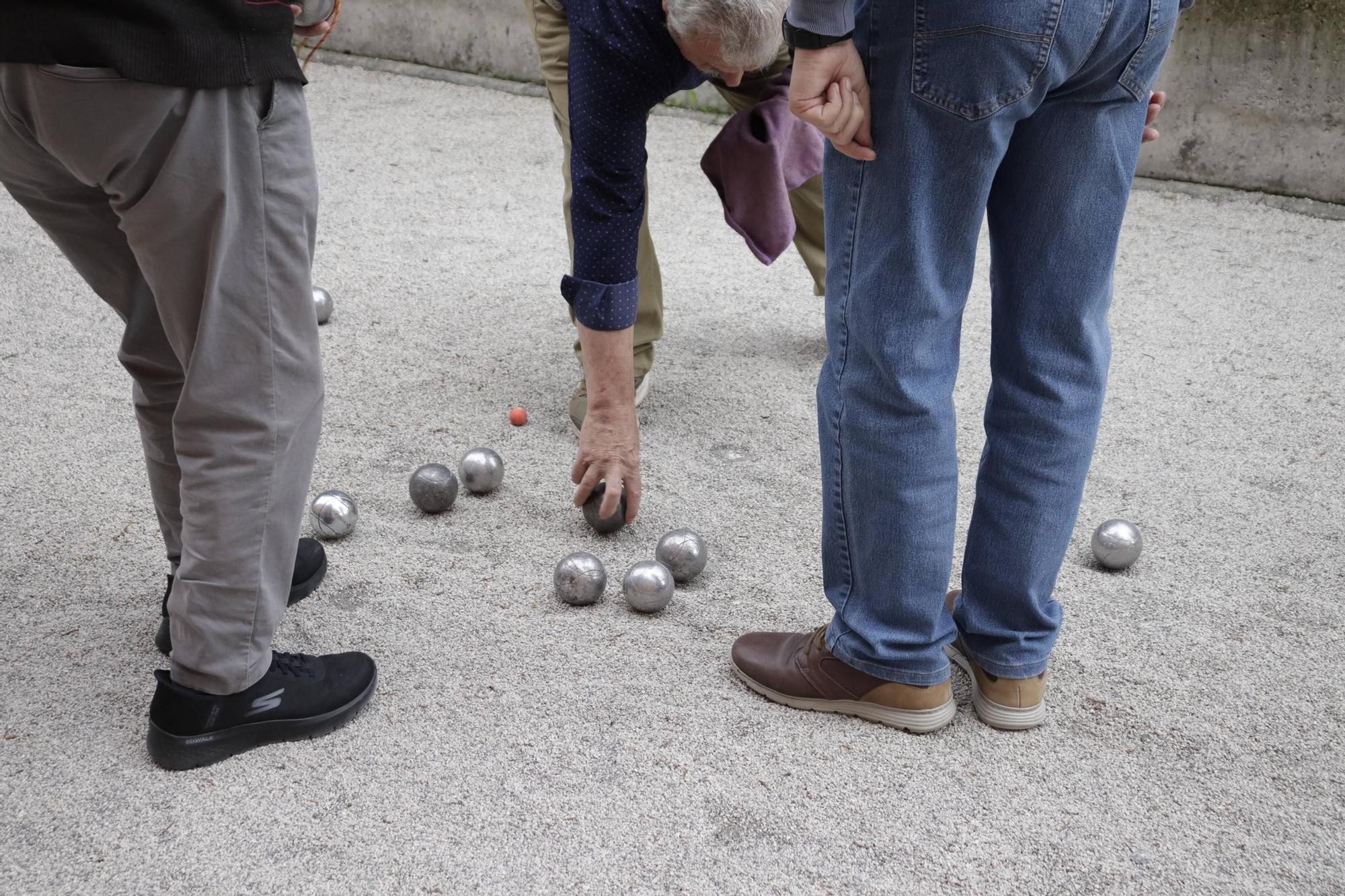 Un recorrido por el Centro Social para Mayores de El Llano, en imágenes