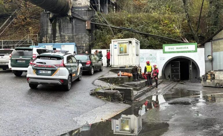 MINA CANGAS | Al menos dos atrapados tras un derrumbe en una mina de Asturias