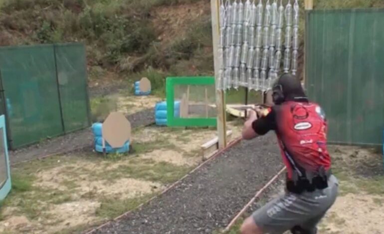 Para nosotros el arma es como la raqueta para el tenista