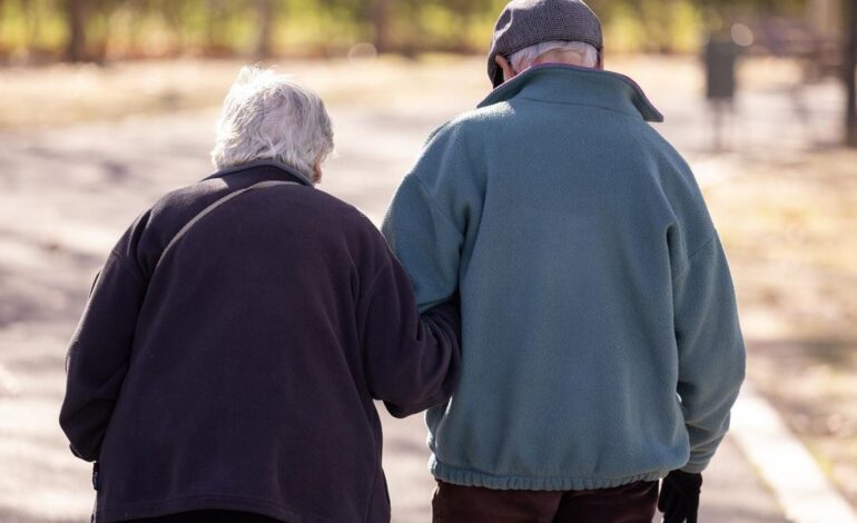 Las mujeres viven más, pero 13 años con discapacidad o limitación funcional, frente a 9 en los hombres