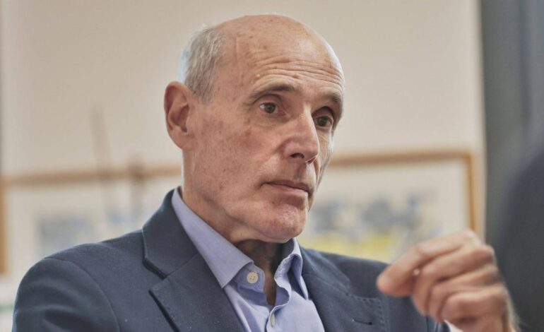 Rafael Bengoa, exasesor de Obama y exconsejero de sanidad vasco: «Estamos favoreciendo que la gente viva más años enferma»