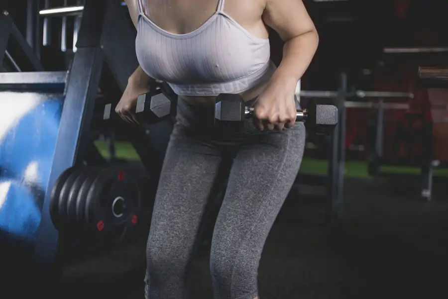 ejercicios de espalda, remo inclinado