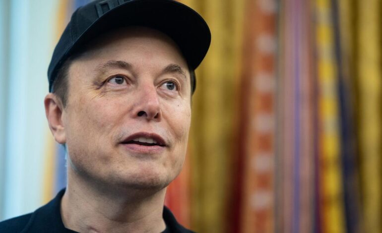 Elon Musk se convierte en el primer billonario del planeta