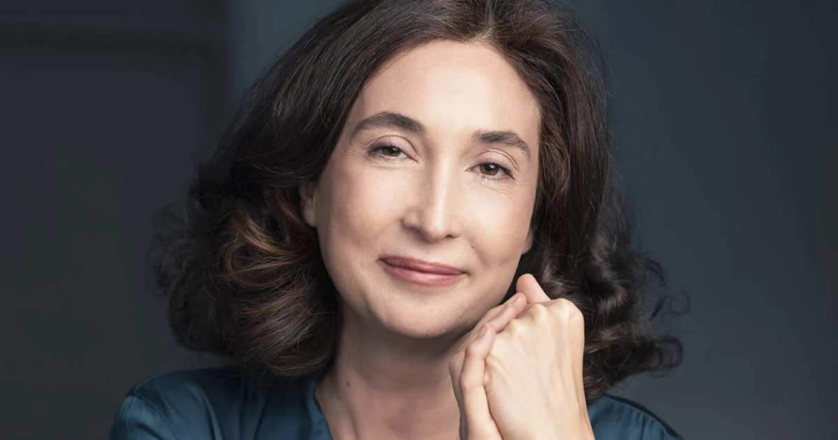 Cada día al despertar tienes espantar de los pies de la cama a dos gremlins