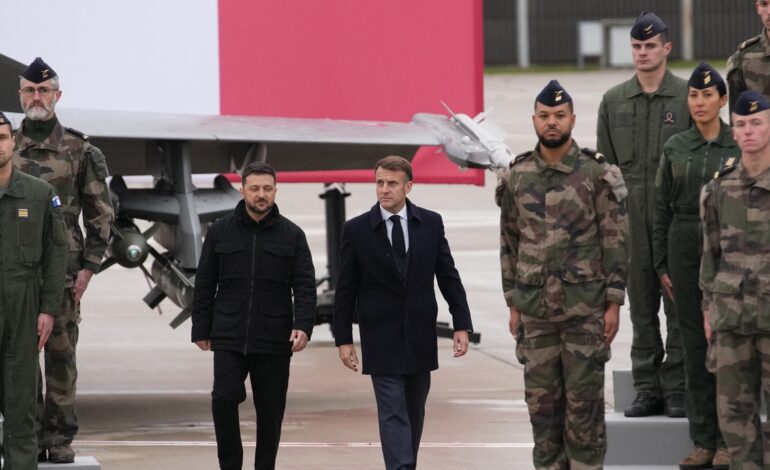 Francia estudia implantar la mili obligatoria sin que los jóvenes tengan que ir a combatir a Ucrania