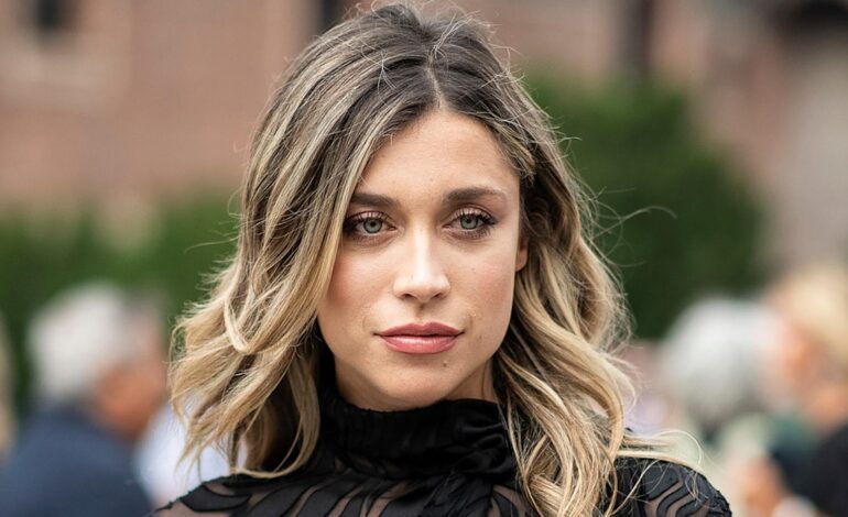 El mejor sérum para decir adiós al encrespamiento es este sérum