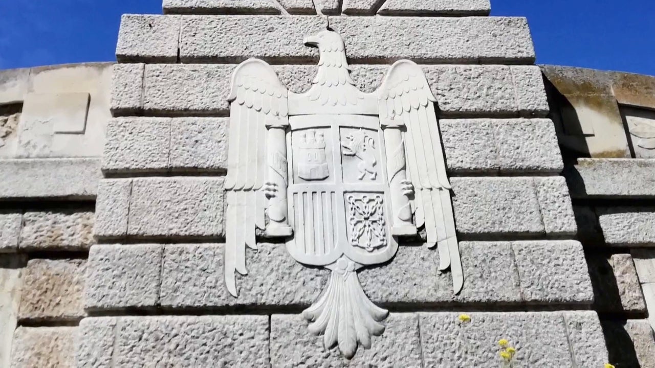 los vestigios del franquismo en calles, monumentos y pueblos que siguen exaltando la dictadura