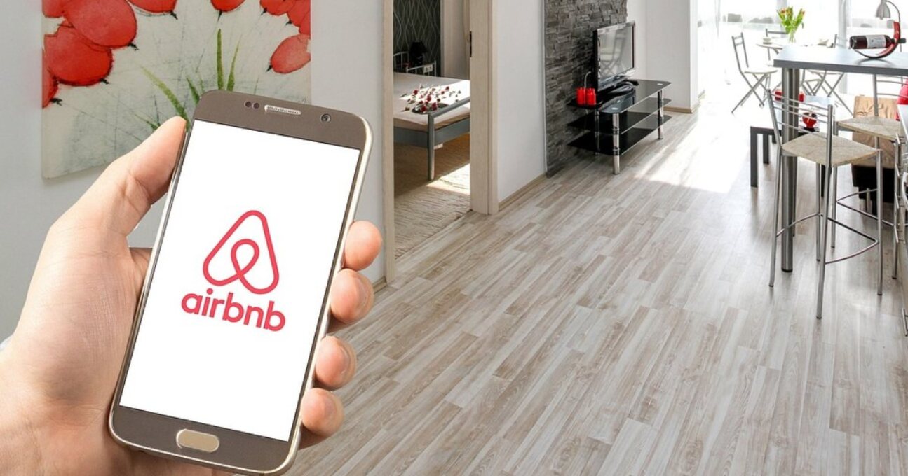 Airbnb da el salto a la 'España vaciada': esta es la inversión que hará para acercar más turistas a los destinos rurales