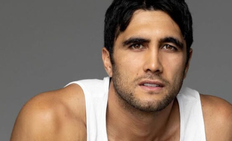 lo encontraron inconsciente en su casa