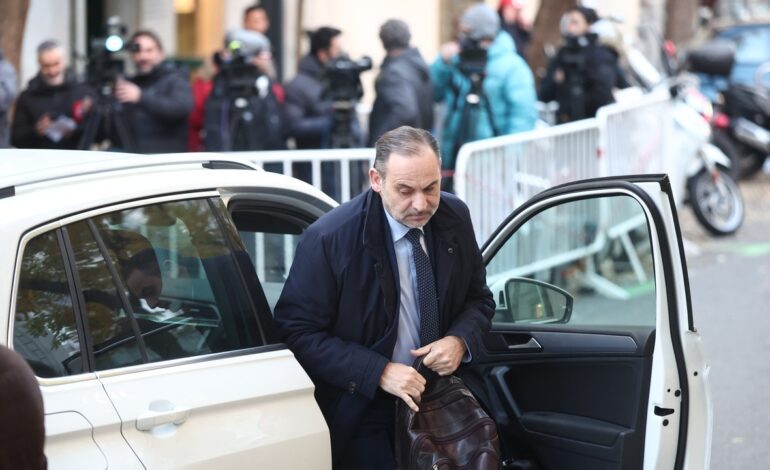 El PSOE insiste en su «respeto a la Justicia» y «contundencia» frente a la corrupción tras la prisión provisional de Ábalos y Koldo