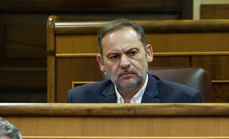 ¿Qué ocurre con la entrada de Ábalos en prisión? Así queda su escaño tras la decisión del Tribunal Supremo