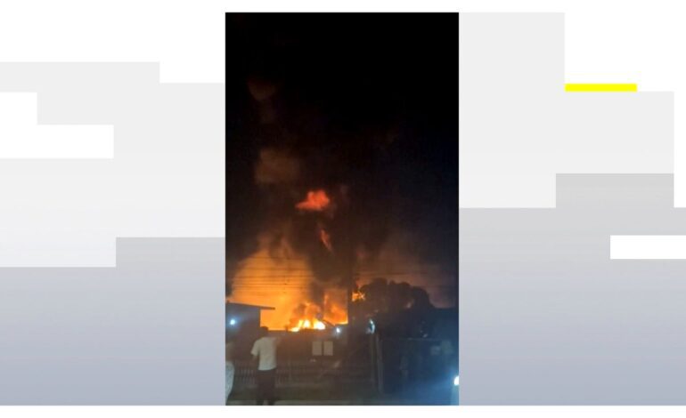 Dos bomberos heridos tras una explosión en una planta de residuos cerca de Sídney