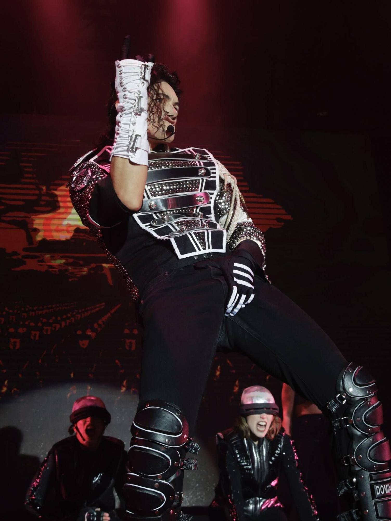 Homenaje a Michael Jackson en el Gijón Arena (en imágenes)