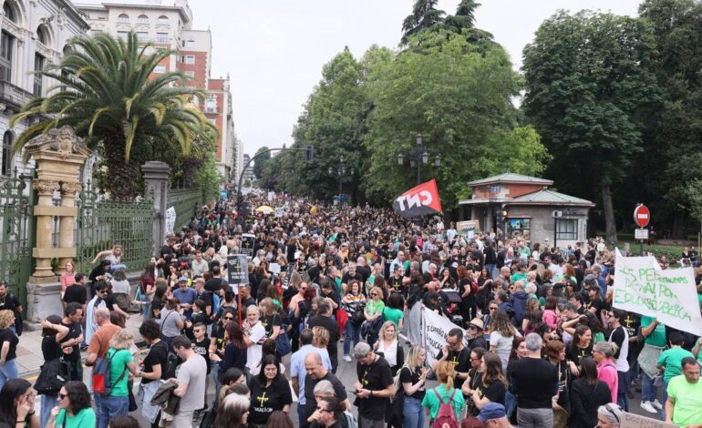 Los sindicatos educativos, vigilantes ante las cuentas para ver si se cumplen las promesas