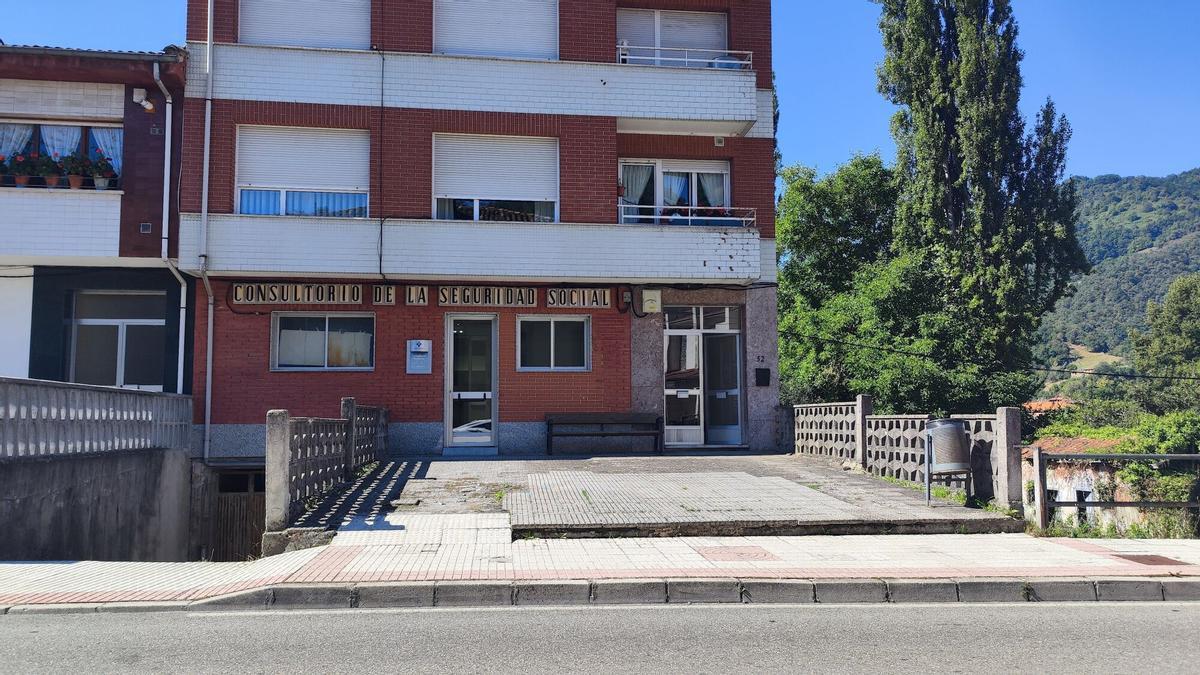 CENTRO SALUD COLLANZO | El ambulatorio de Collanzo, más cerca tras tres décadas: Aller llega a un acuerdo por los terrenos para el nuevo equipamiento