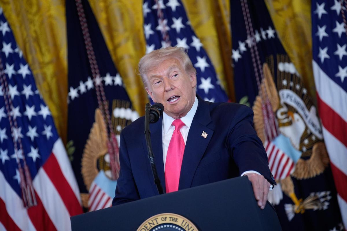 "Epstein inventó notas sobre mí; Descubra lo que sabía sobre Clinton."Trump dice