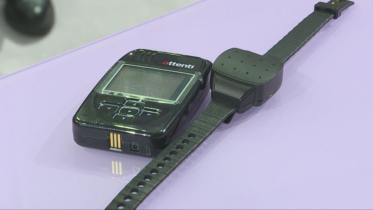 Igualdad informa a las víctimas de un fallo en las pulseras del sistema de control de maltratadores