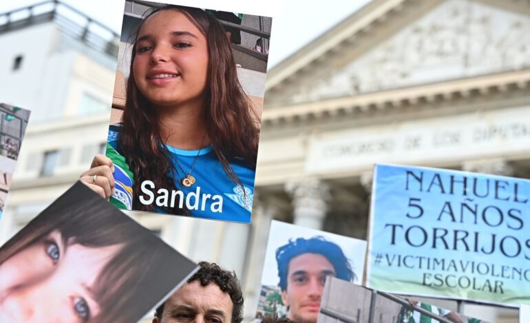 Los padres de las víctimas del bullying reclaman una ley específica contra el acoso escolar