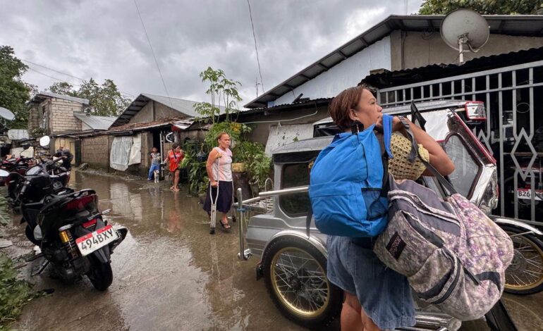 Filipinas se prepara para la llegada del supertifón Fung-wong días después de que otro dejara 300 muertos