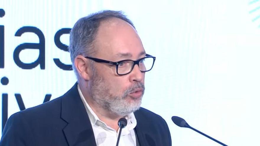 La economía y la educación figuran como dos de los grandes temas de interés en la conversación ciudadana