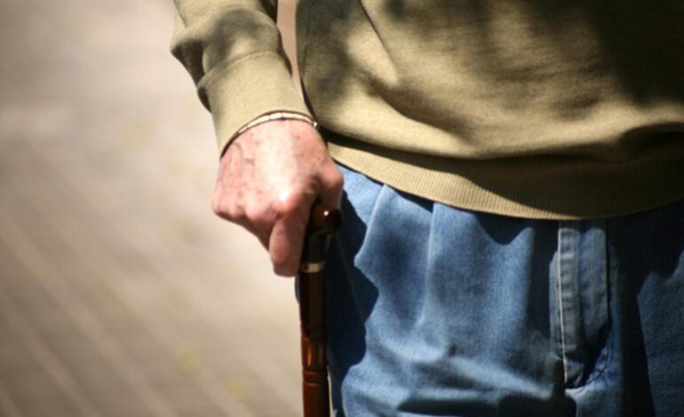 Gerard Vázquez, ingeniero, indignado con la jubilación de su padre: «Una vida entera trabajando y ahora España le dice: ‘Gracias por nada'»