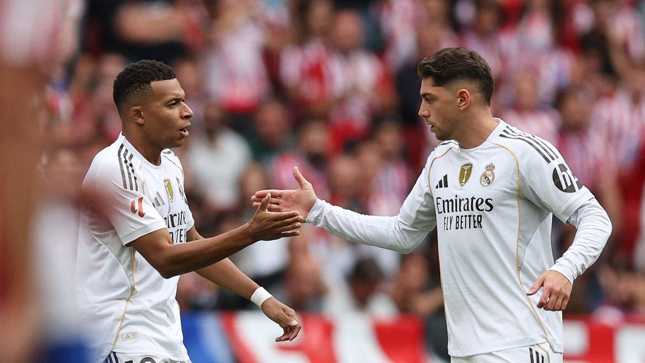 Valverde rompe el silencio tras las críticas y respalda públicamente a Xabi Alonso