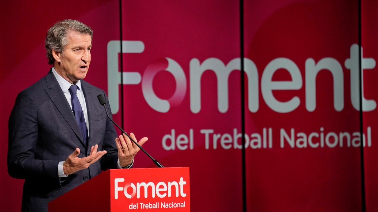 Feijóo afirma que tiene «ganas» de una moción de censura, pero que le «faltan votos» para echar a Sánchez