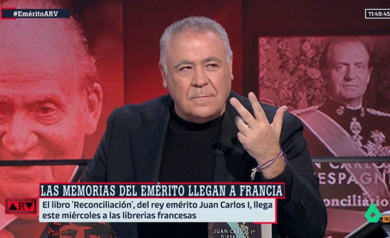 La divertida reacción de Ferreras tras la confesión del emérito de que «solo ha tenido dos deslices»: «¿Dos? ¿Dos al día?»