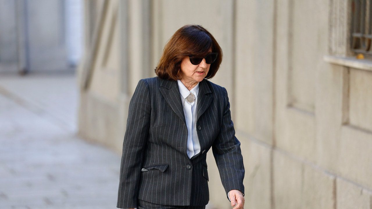 Le dije, «¿Has filtrado los correos?»