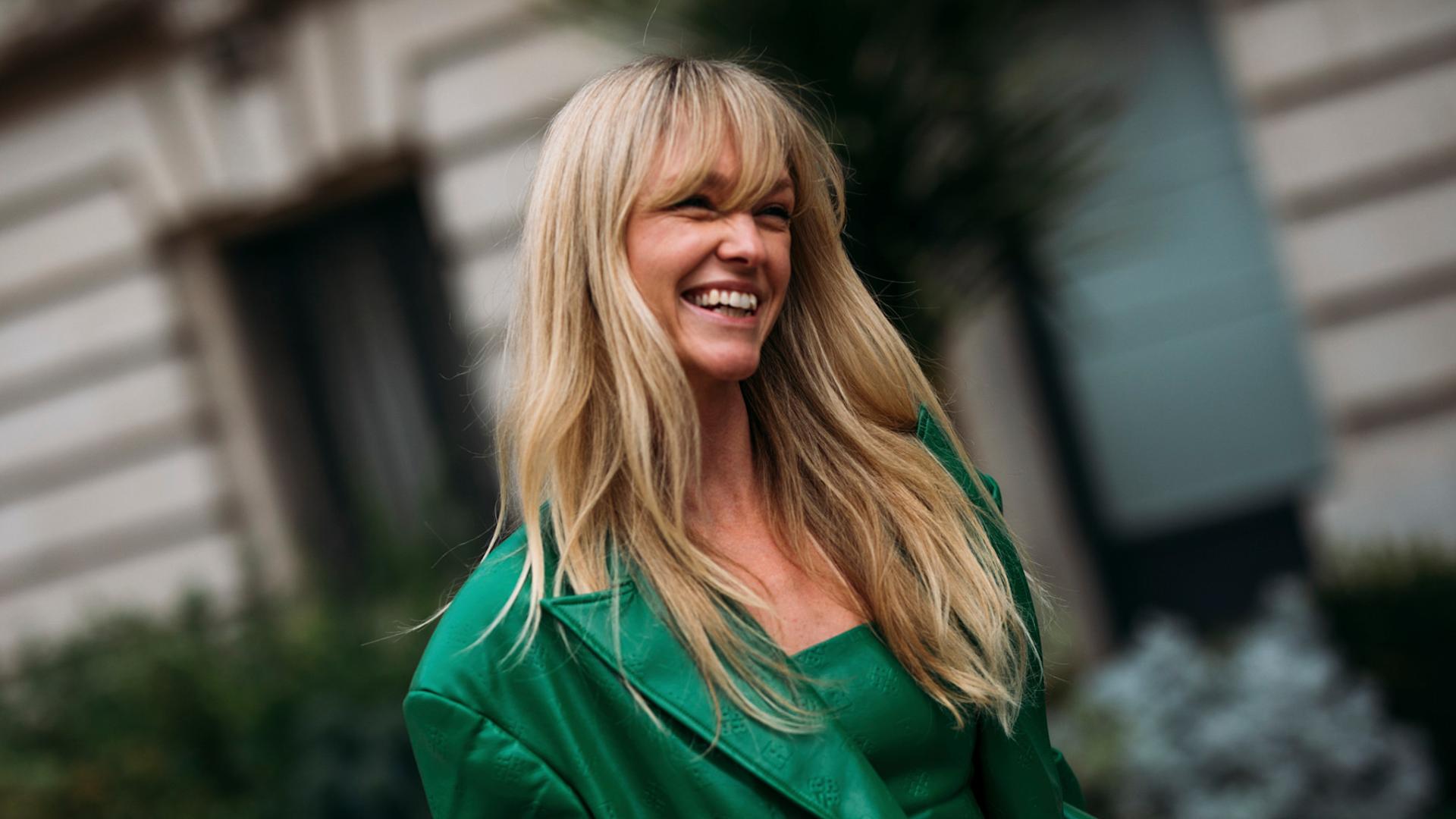 Este truco de estilista hará que te arrepientas de no haberte dejado flequillo