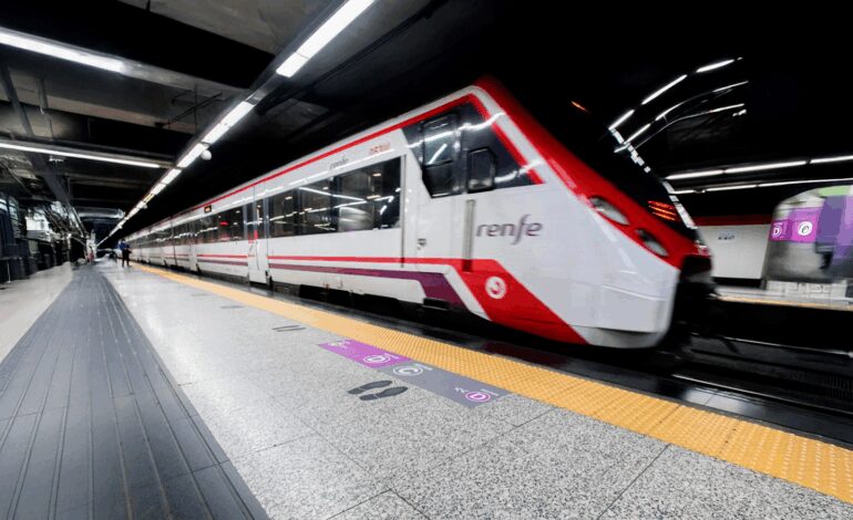 Renfe lanza una web para que veas si tu tren de cercanías llega puntual o con retraso