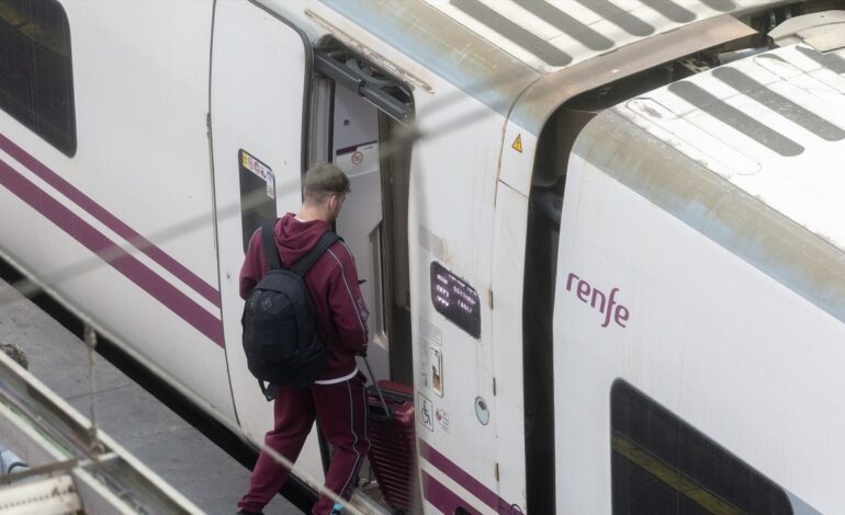 La inflación sube una décima en octubre, hasta el 3,1%, por la electricidad, los vuelos internacionales y el tren