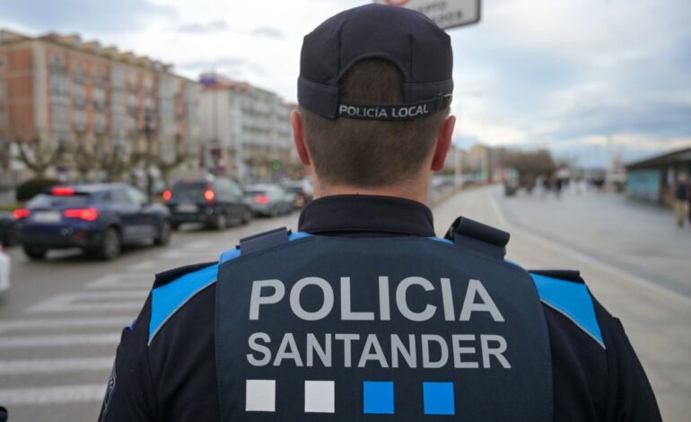 Detenido en Santander por circular ebrio, negarse a hacer el test e insultar, amenazar, empujar y golpear a los policías