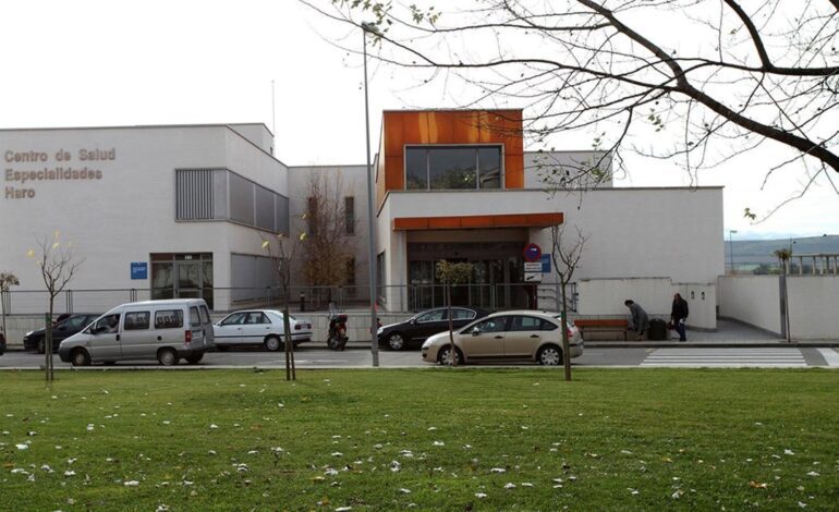 Trasladado un hombre de 39 años al Centro de Salud de Haro por inhalación de humo en un incendio