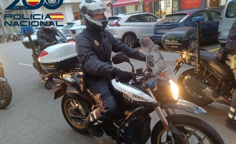 Detenidos cuatro menores por robar tres motos, circular con ellas, falsificar matrículas y fugarse en Palma