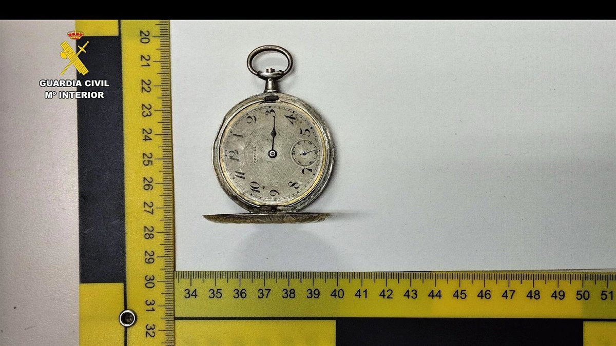 Dos chicos de 17 y 15 años, detenidos por tres robos en viviendas de Sant Llorenç