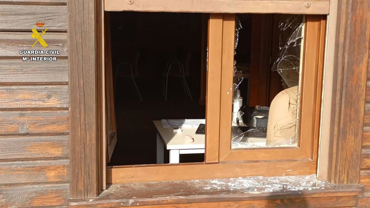 Dos detenidos por robar material del Centro de Interpretación de Riolobos tras forzar una ventana y una puerta