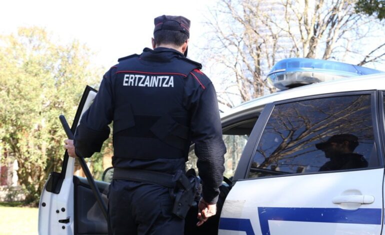 Detenido un arrendatario de 52 años acusado de agredir sexualmente a su inquilino, un joven de 21 años, en Vitoria