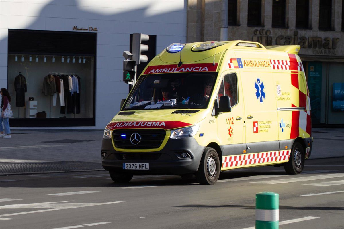 Dos heridos en un accidente entre dos turismos en Villalón de Campos (Valladolid)