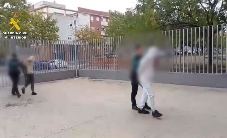 Dos detenidos y un investigado por cuatro robos, tres de ellos en grado de tentativa, en Logrosán