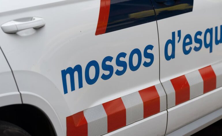 Un muerto y dos heridos al chocar varios vehículos en la C-55 en Riner (Lleida)