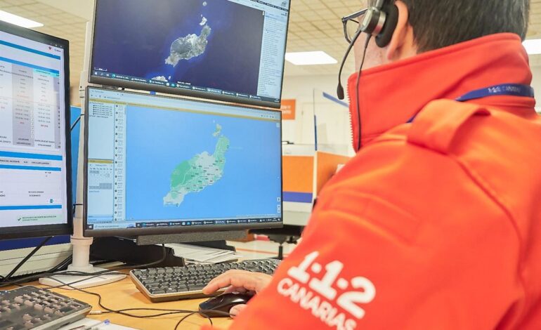 En estado grave un hombre de 44 años por intoxicación tras declararse un incendio en una vivienda de Arrecife