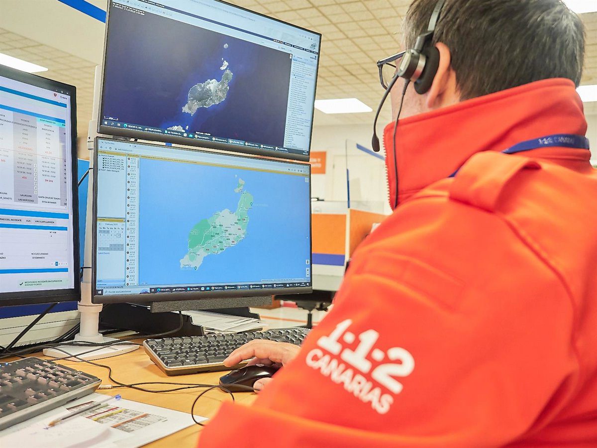 En estado grave un hombre de 44 años por intoxicación tras declararse un incendio en una vivienda de Arrecife