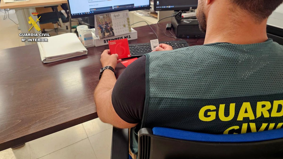 Detenidas dos personas por estafar con anuncios falsos de viviendas vacacionales en Valverde del Camino (Huelva)