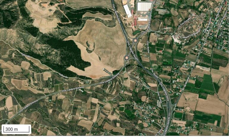 Cinco heridos, uno de ellos un joven de 15 años grave, en un choque entre cuatro vehículos en la LR-254 en Lardero