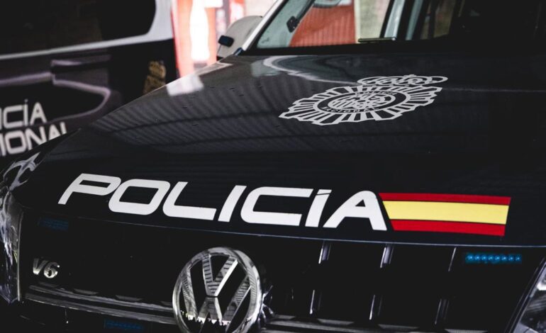 Dos detenidos en Valladolid por amenazas graves a un hombre que les recriminó que vigilaran a dos menores