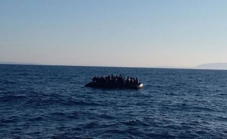 Rescatan una patera en Cabrera con la participación de un avión de Frontex