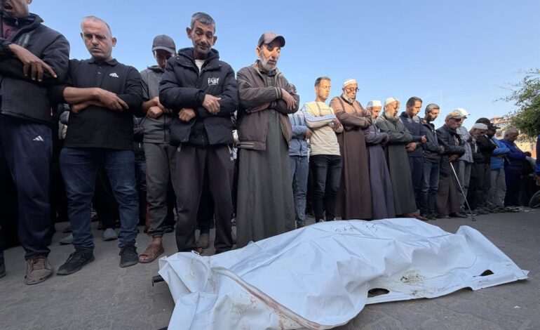 Las autoridades de Gaza elevan a 32 los muertos por el último día de ataques de Israel contra la Franja