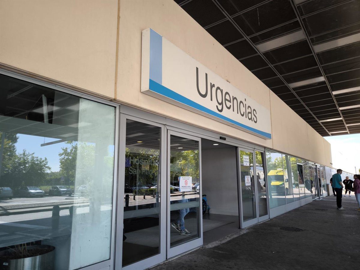 Trasladan al hospital San Pedro a un herido tras sufrir un accidente de tráfico en un camino rural en Azuelo (Navarra)