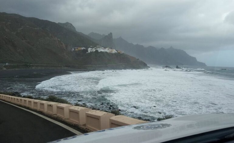 El Gobierno de Canarias activa la prealerta por mal estado de la mar este fin de semana en todo el archipiélago